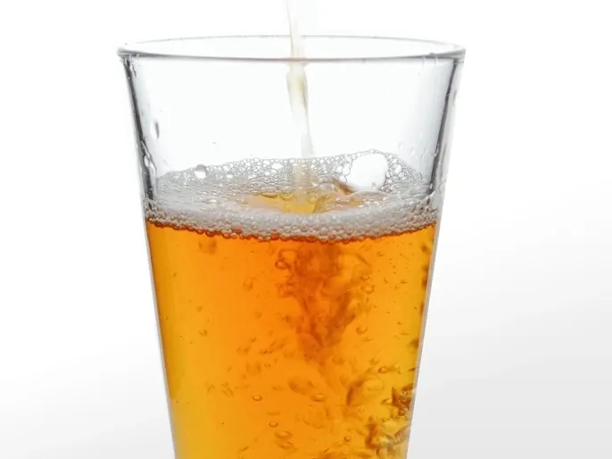 Neu: Apfelsaft von der Streuobstwiese